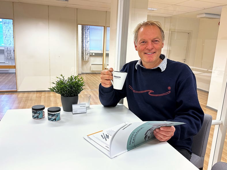 Rollcos administrerende direktør Mads har eid over hundre biler